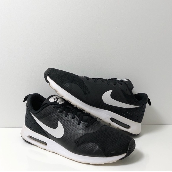 Nike Other - NIKE AIR TAVAS SNEAKERS